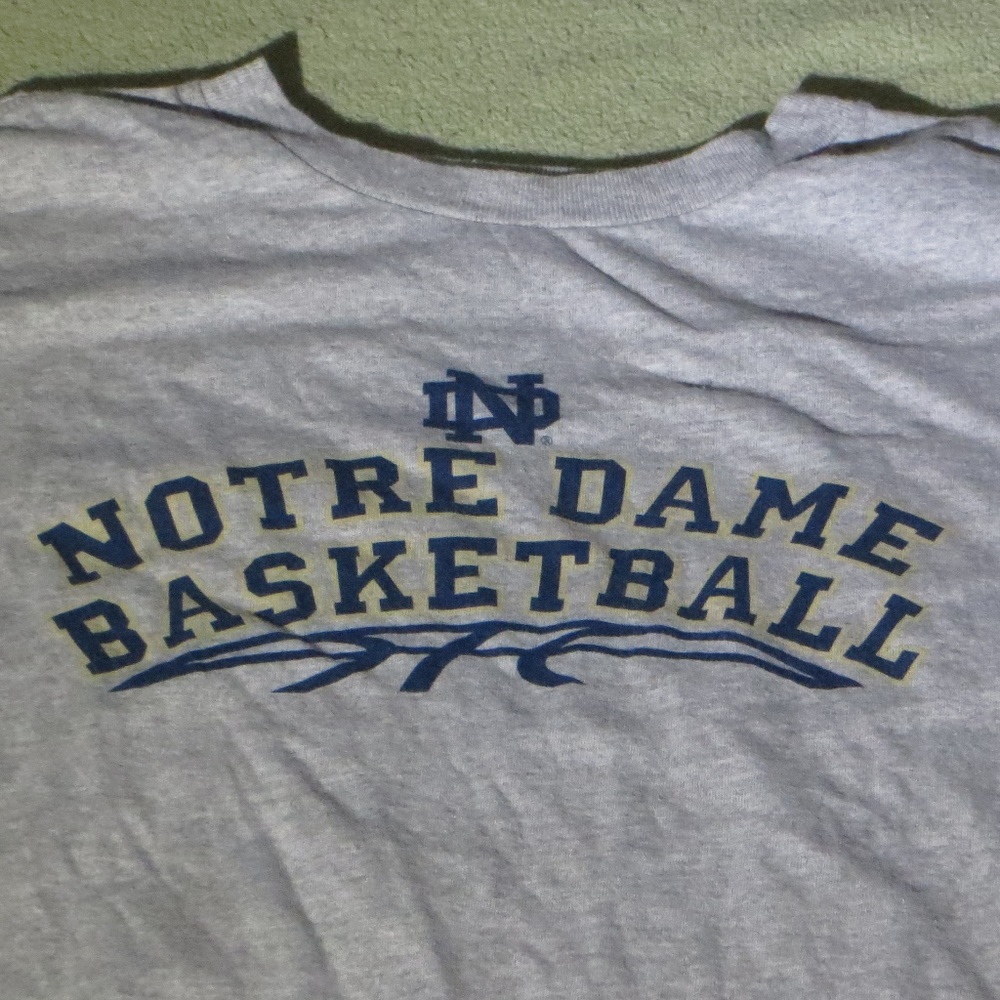 Notre Dame Basketball - T-shirt L